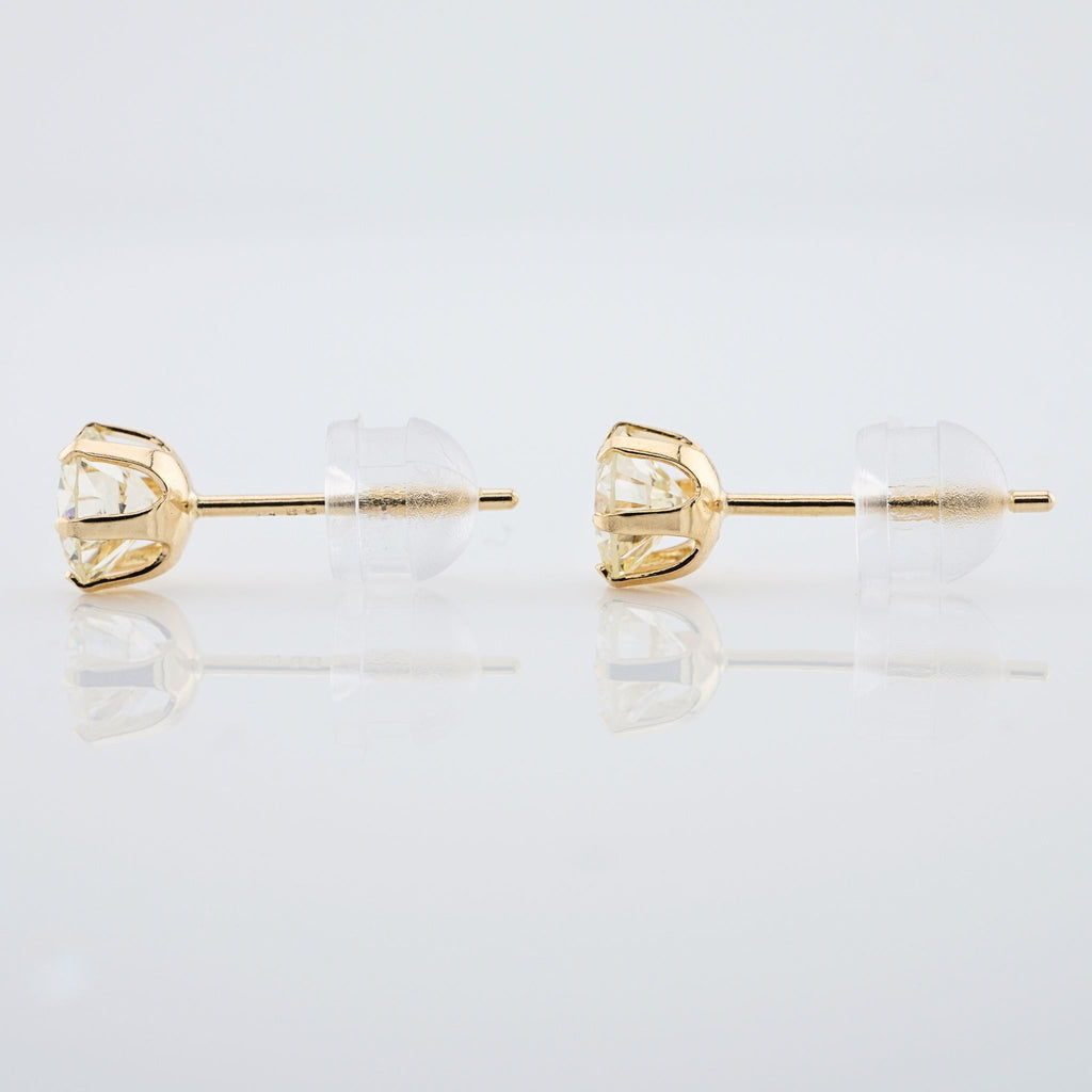 K18ゴールド スタッドピアス（SI〜VSクラス ダイヤモンド計0.60ct・0.80ct｜CGLソーティングメモ付）