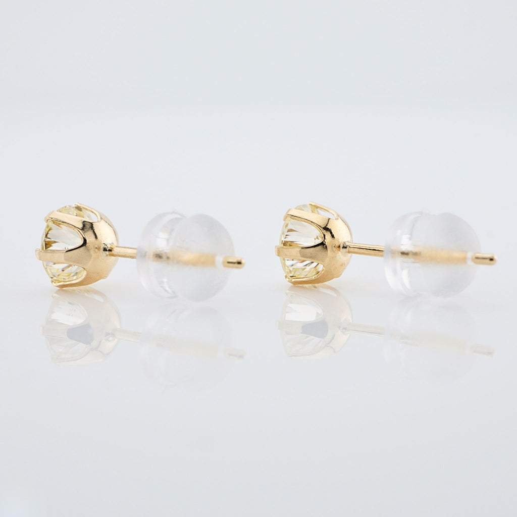 K18ゴールド スタッドピアス（SI〜VSクラス ダイヤモンド計0.60ct・0.80ct｜CGLソーティングメモ付）
