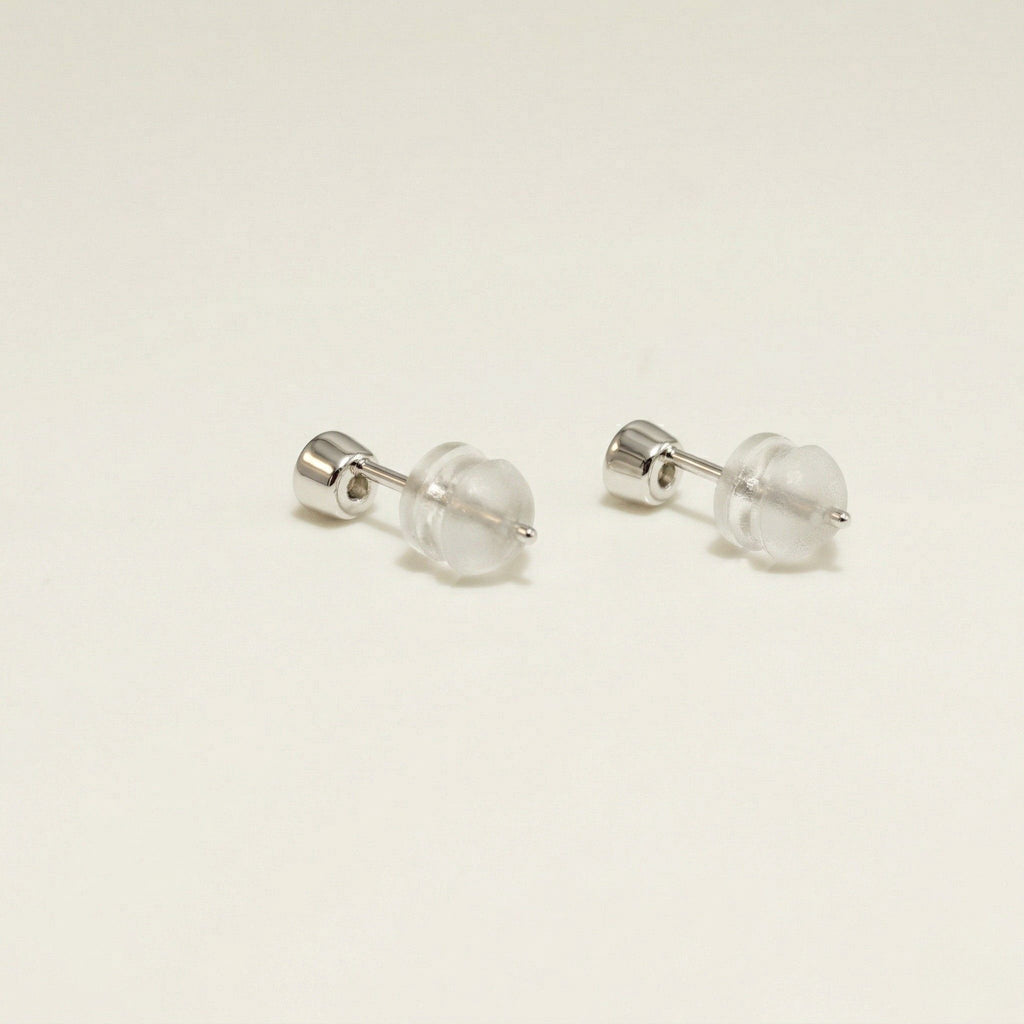 PT900 プラチナ スタッドピアス（ダイヤモンド0.20ct）