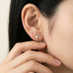K18 ゴールド スタッドピアス（ダイヤモンド0.30ct）