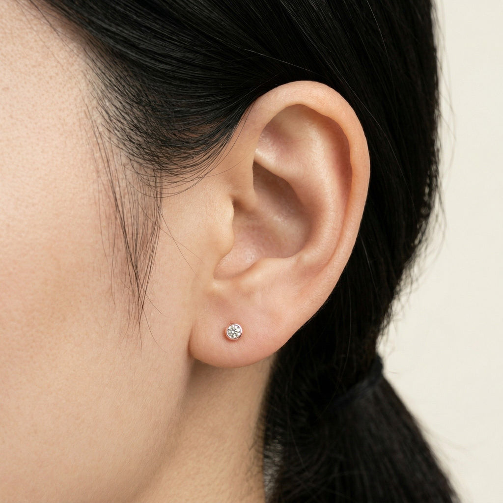 K18 ピンクゴールド スタッドピアス（ダイヤモンド0.08ct）