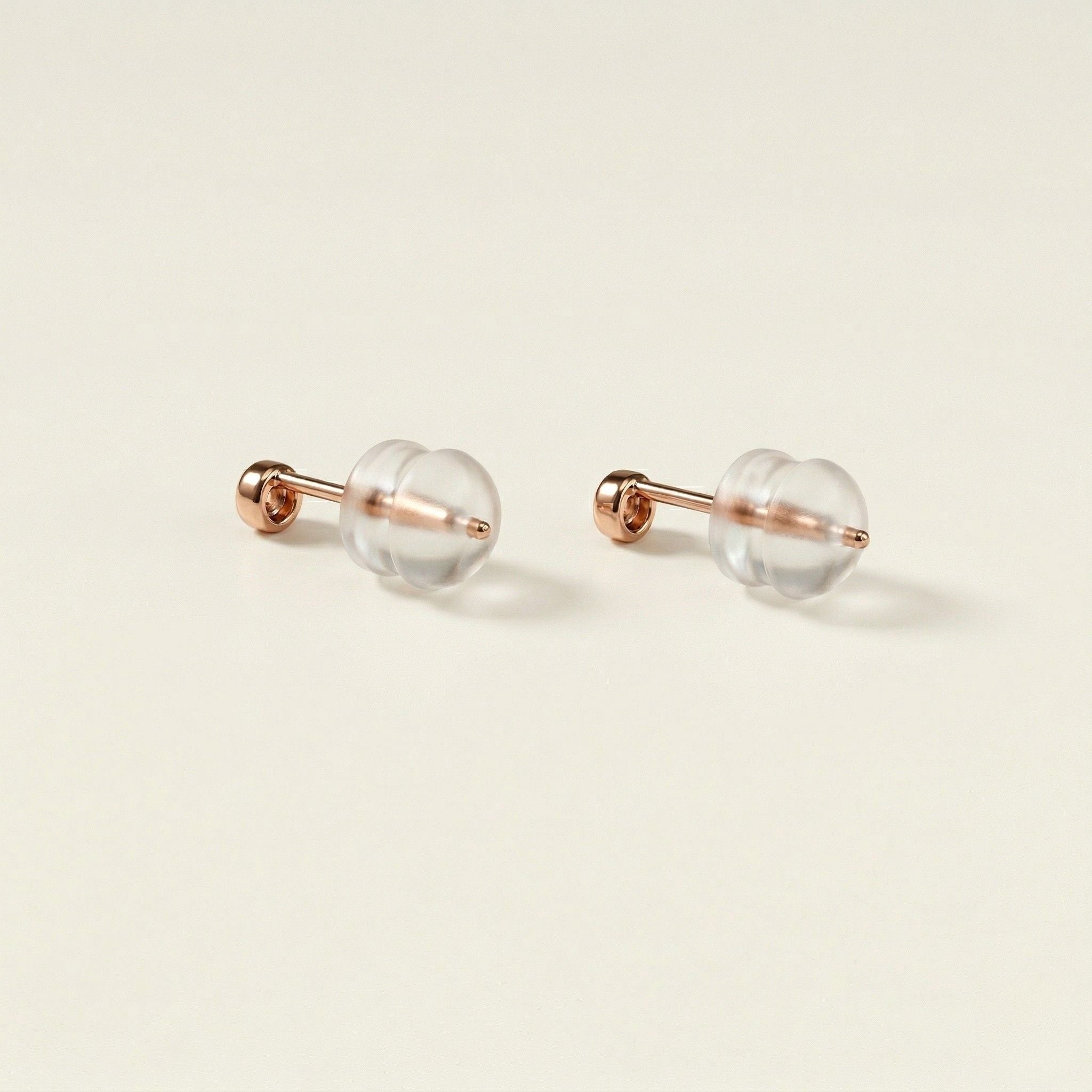 K18 ピンクゴールド スタッドピアス（ダイヤモンド0.08ct）