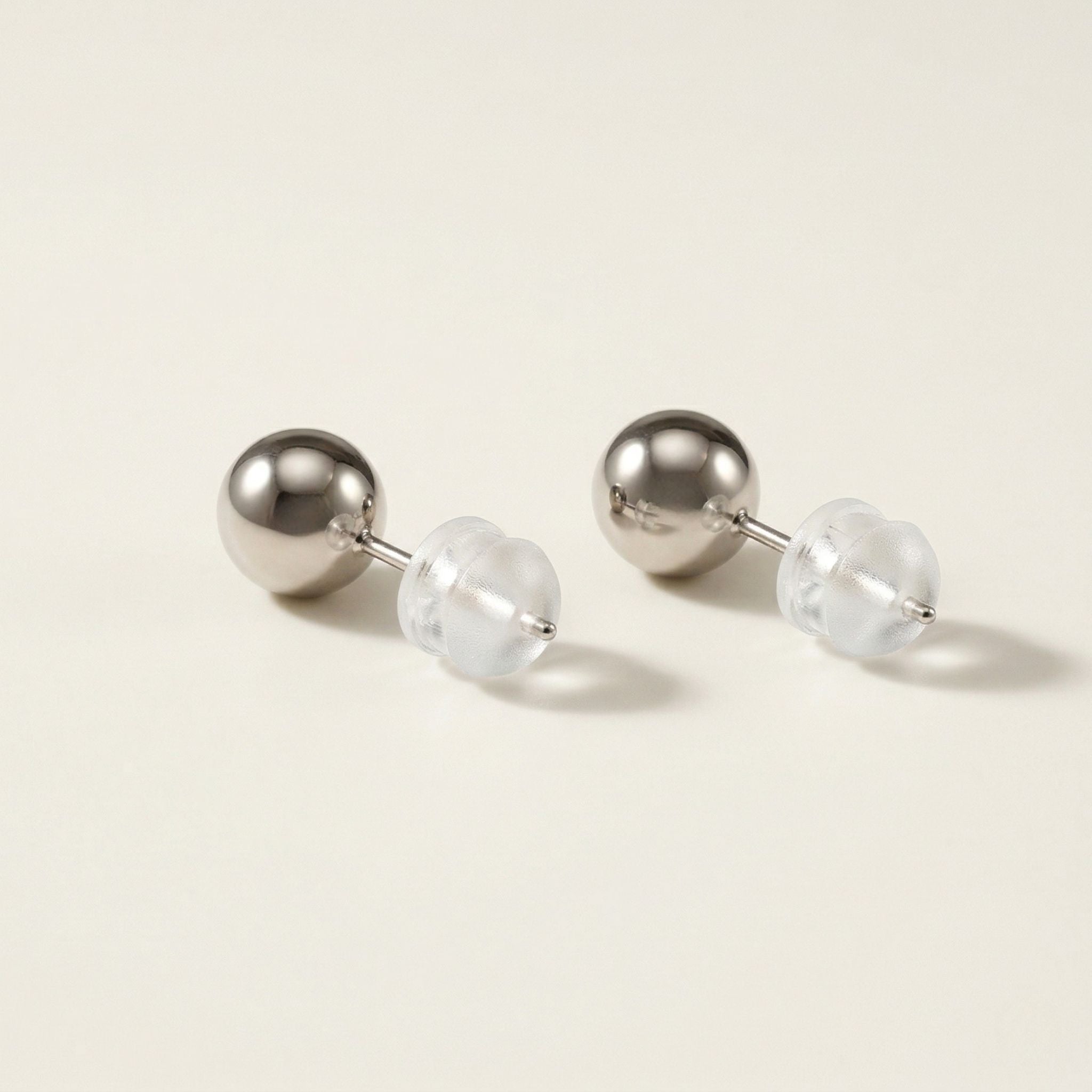 PT900 プラチナ 6mmボール スタッドピアス