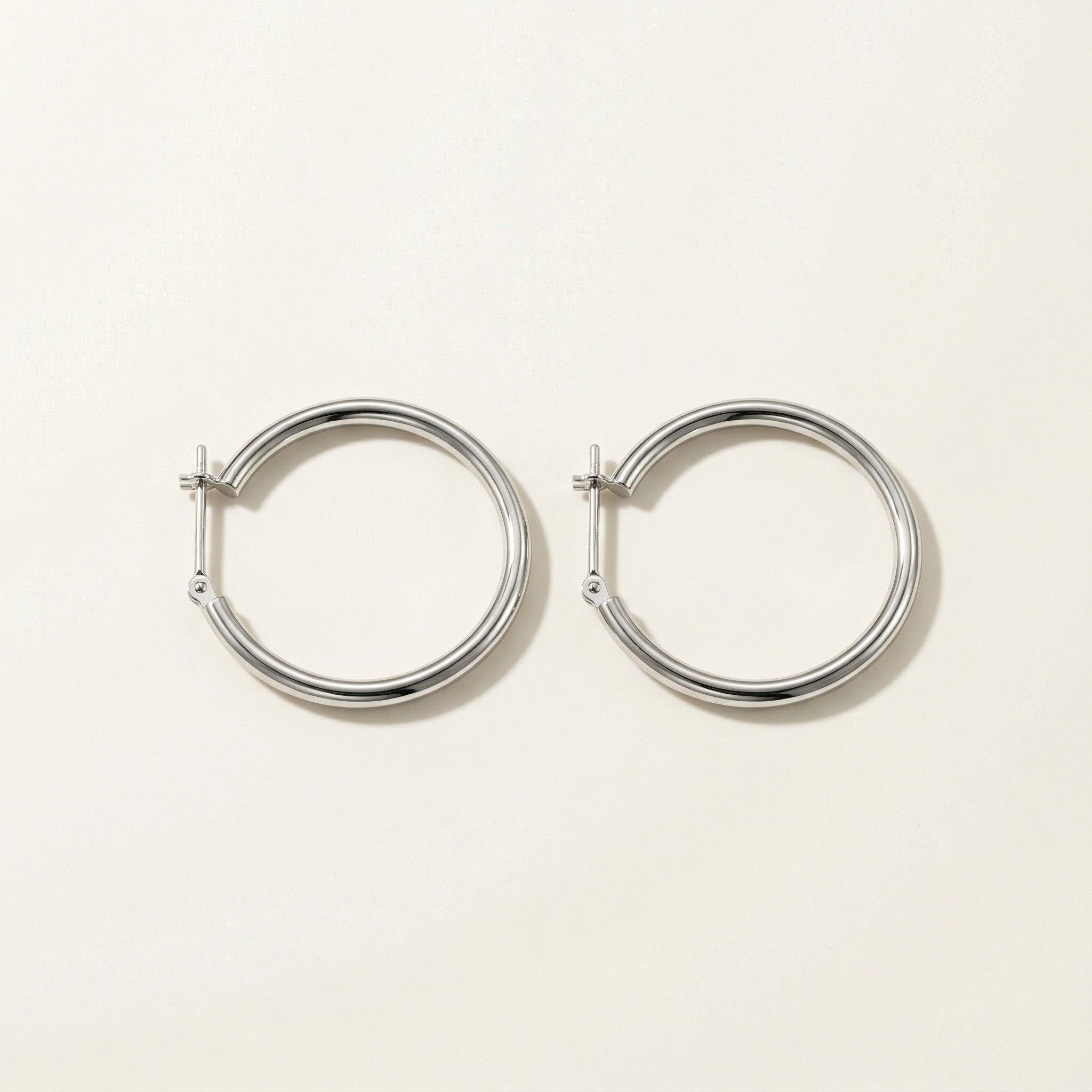 K14 ホワイトゴールド 25×2mmリング フープピアス