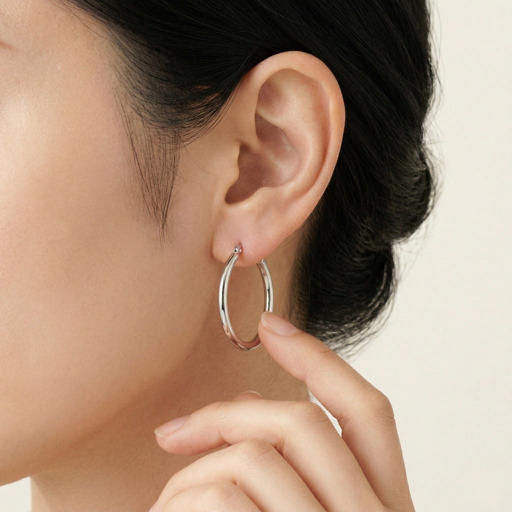 K14 ホワイトゴールド 25×2mmリング フープピアス