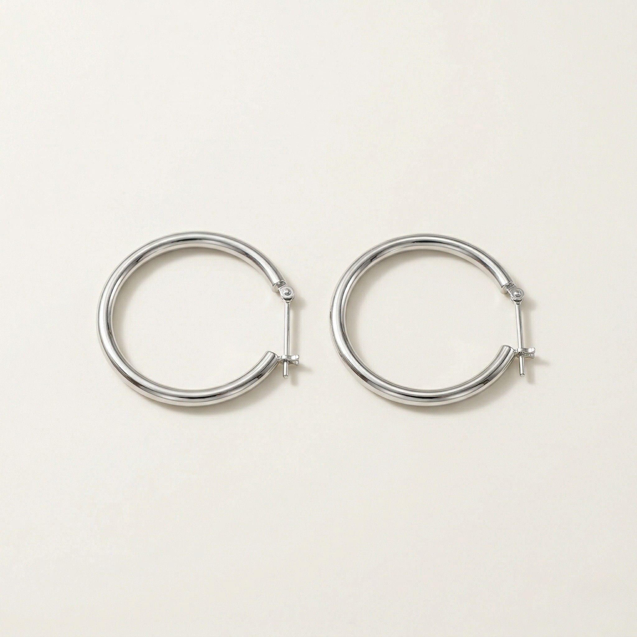 K14 ホワイトゴールド 25×2mmリング フープピアス