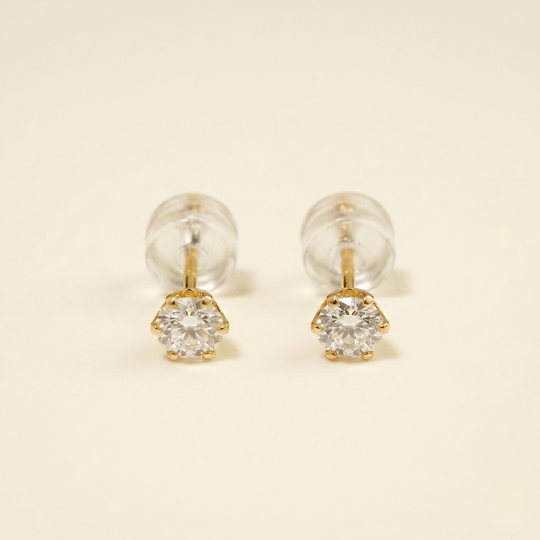 K18 ゴールド スタッドピアス（SIクラス ダイヤモンド計0.20ct