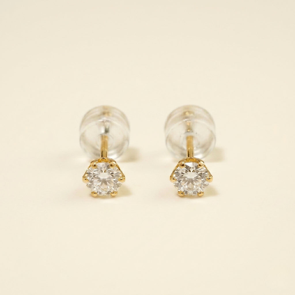 K18 ゴールド スタッドピアス（SIクラス ダイヤモンド計0.20ct）