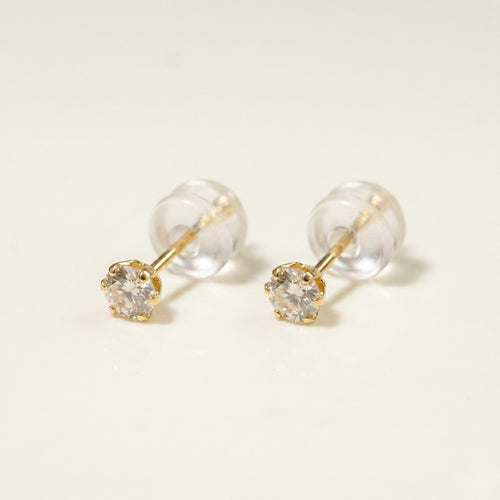 K18 ゴールド スタッドピアス（SIクラス ダイヤモンド計0.20ct）