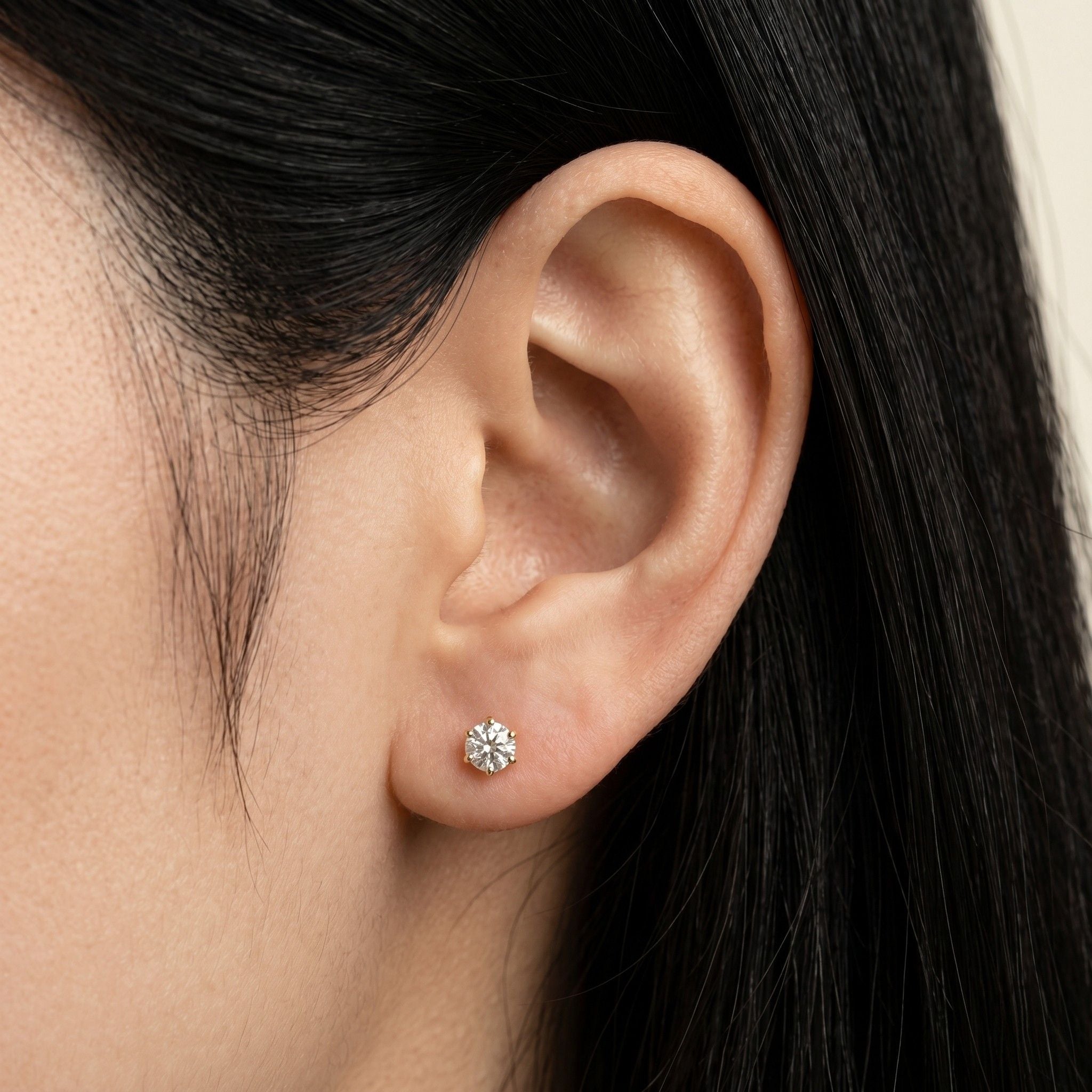 K18 ゴールド スタッドピアス（SIクラス ダイヤモンド計0.20ct）