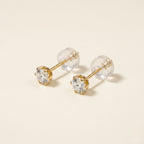 K18 ゴールド スタッドピアス（SIクラス ダイヤモンド計0.25ct）