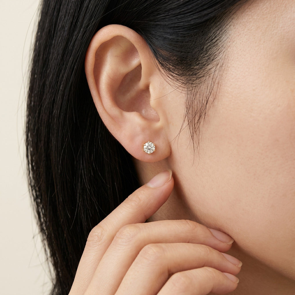K18 ゴールド スタッドピアス（SIクラス ダイヤモンド計0.25ct）