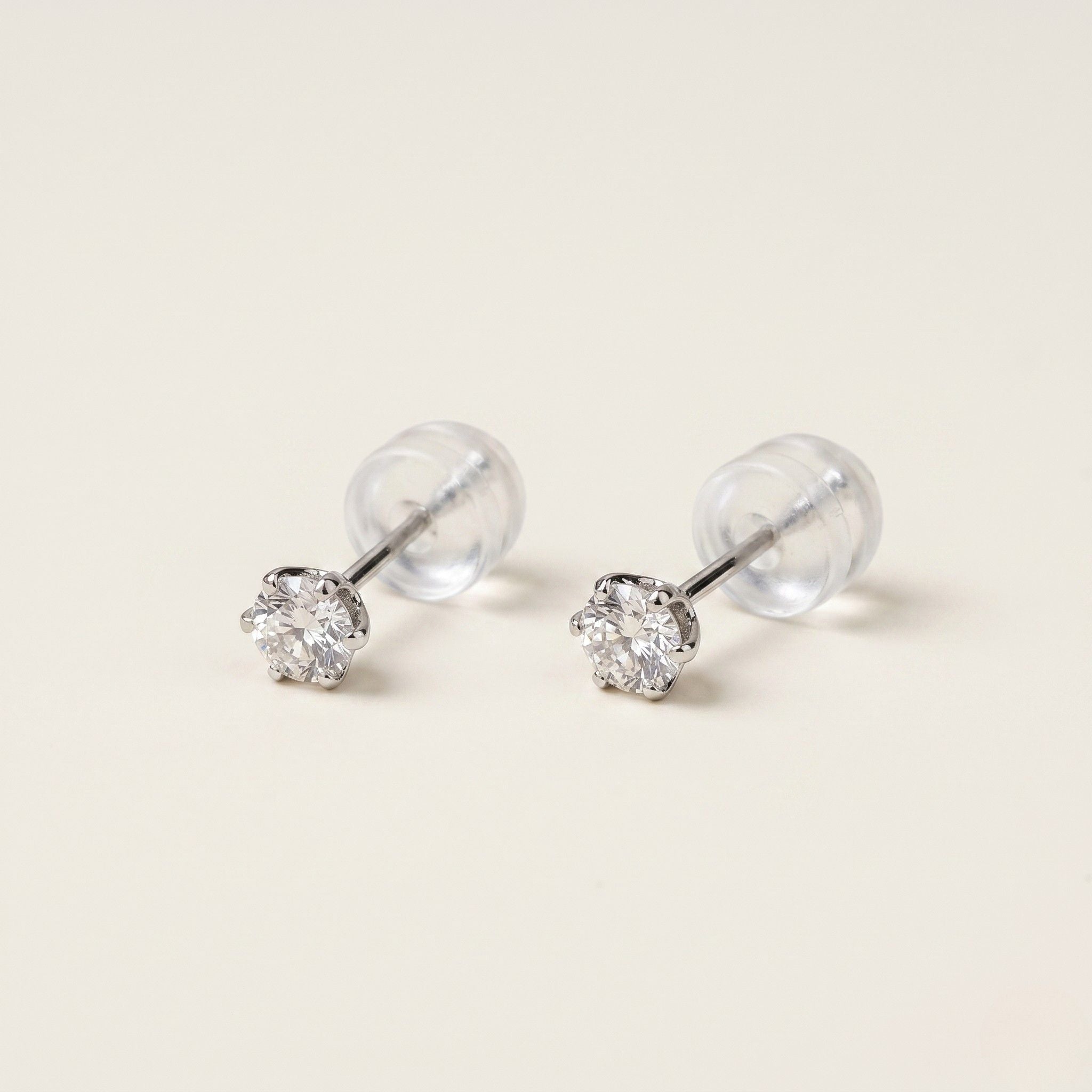 PT900 プラチナ スタッドピアス（SIクラス ダイヤモンド計0.20ct