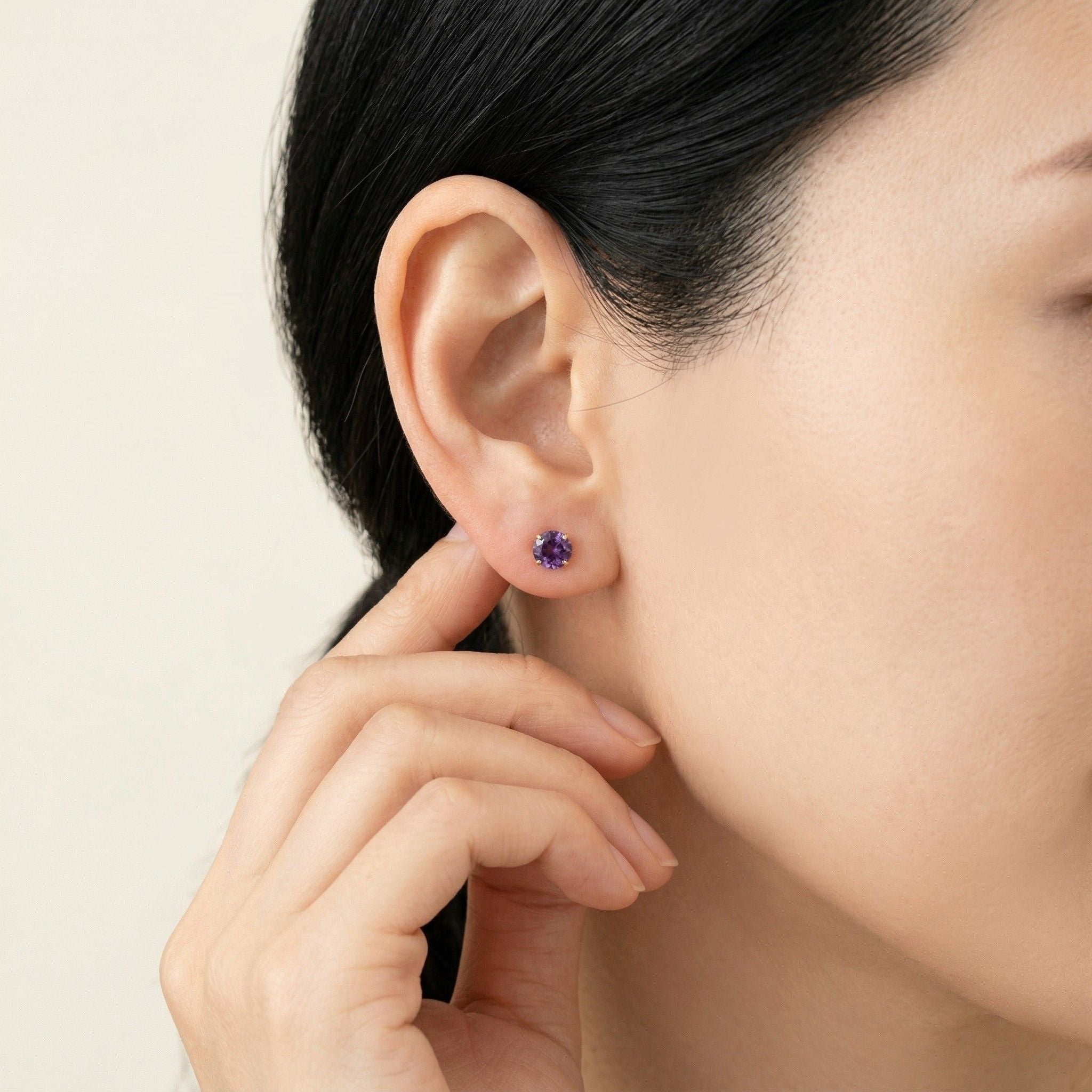 K18 ゴールド スタッドピアス（アメジスト）