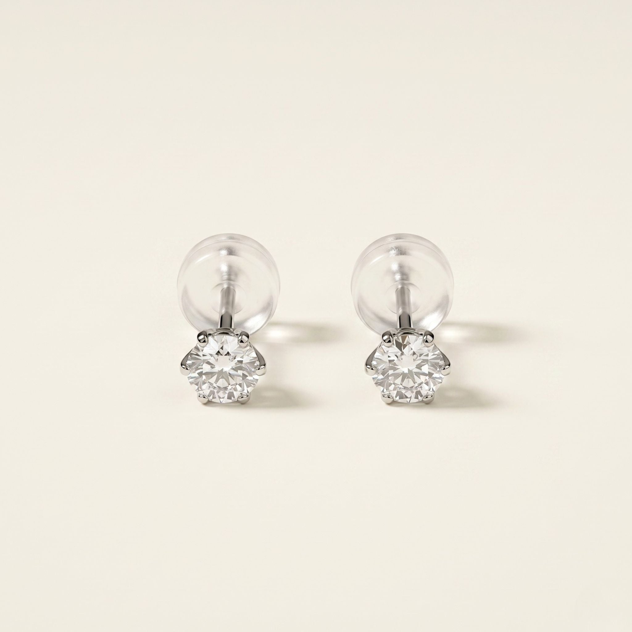 PT900 プラチナ スタッドピアス（SIクラス ダイヤモンド計0.25ct）