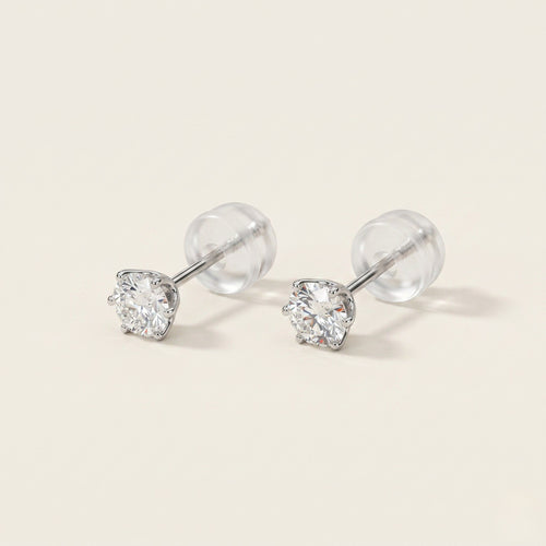 PT900 プラチナ スタッドピアス（SIクラス ダイヤモンド計0.25ct）