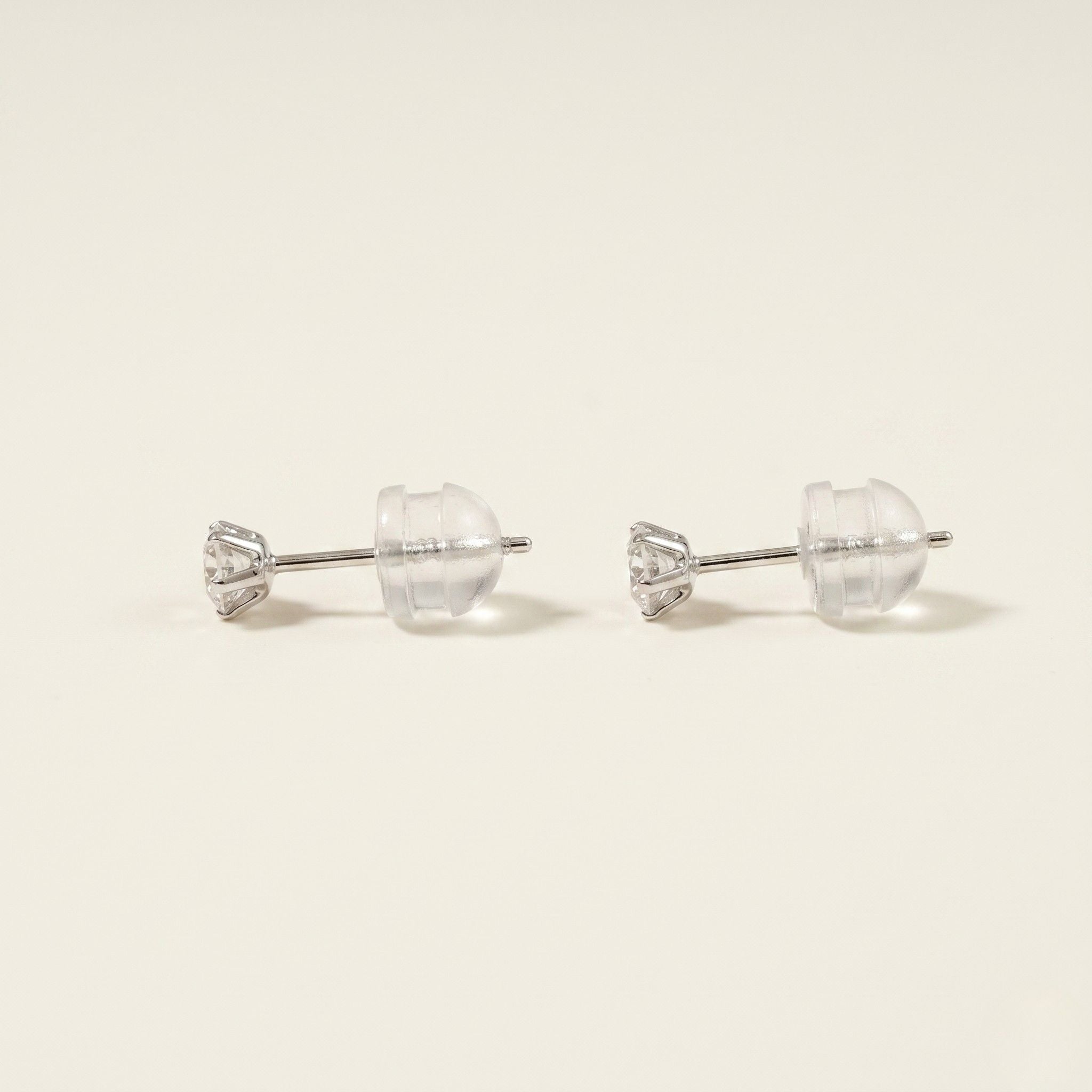 PT900 プラチナ スタッドピアス（SIクラス ダイヤモンド計0.25ct）