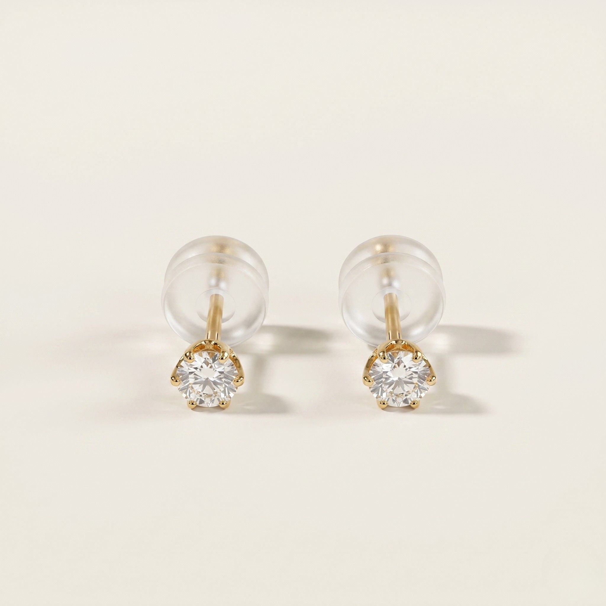 K18 ゴールド スタッドピアス（SIクラス ダイヤモンド計0.10ct）