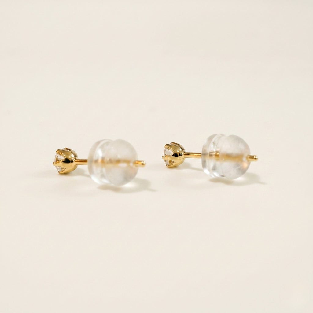 K18 ゴールド スタッドピアス（SIクラス ダイヤモンド計0.08ct）
