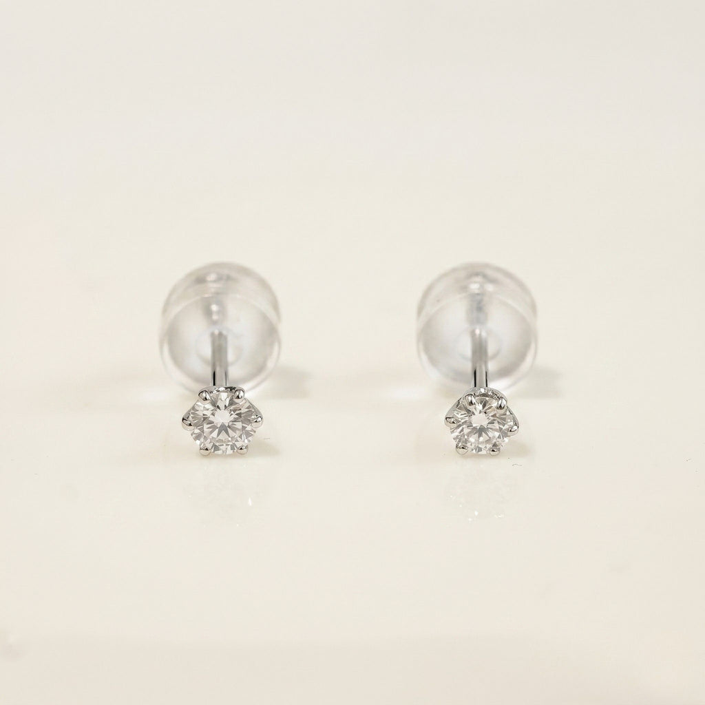 PT900 プラチナ スタッドピアス（SIクラス ダイヤモンド計0.08ct）