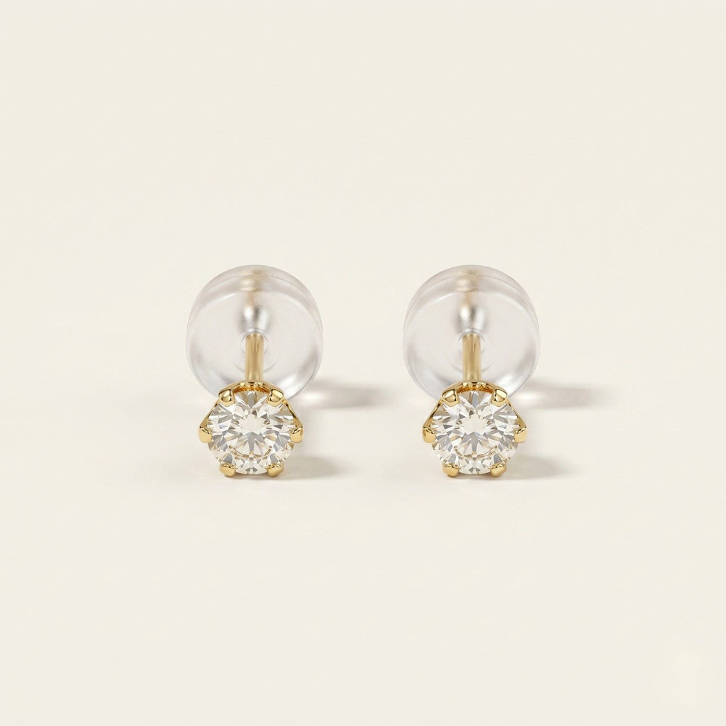 K18 ゴールド スタッドピアス（SIクラス ダイヤモンド計0.20ct）
