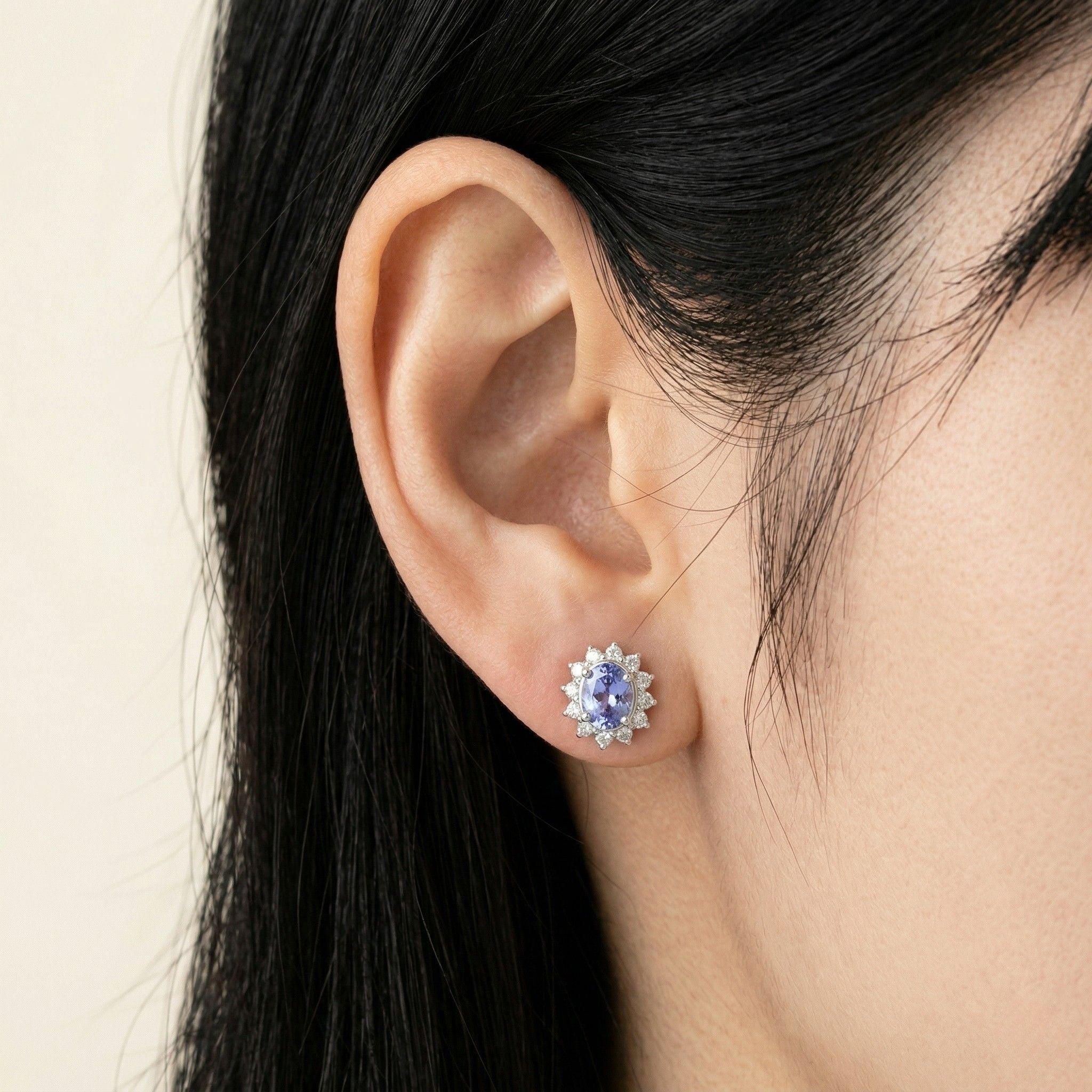 K18 ホワイトゴールド スタッドピアス（タンザナイト｜ダイヤモンドD0.34ct）