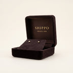 K18 ゴールド ベゼル スタッドピアス（SIクラス ダイヤモンド計0.10ct）
