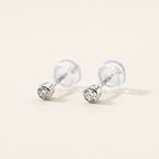 PT900 プラチナ ベゼル スタッドピアス（SIクラス ダイヤモンド計0.10ct）