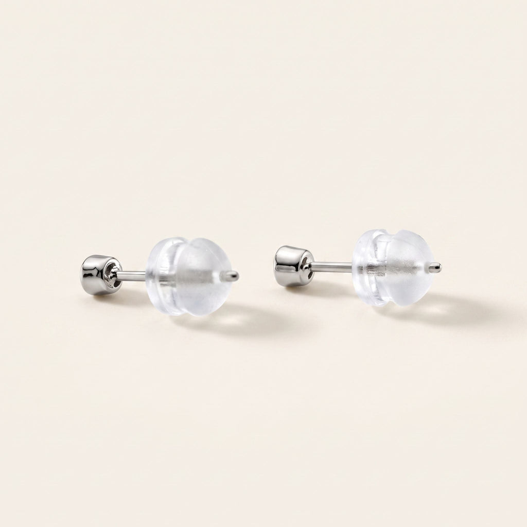PT900 プラチナ ベゼル スタッドピアス（SIクラス ダイヤモンド計0.10ct）