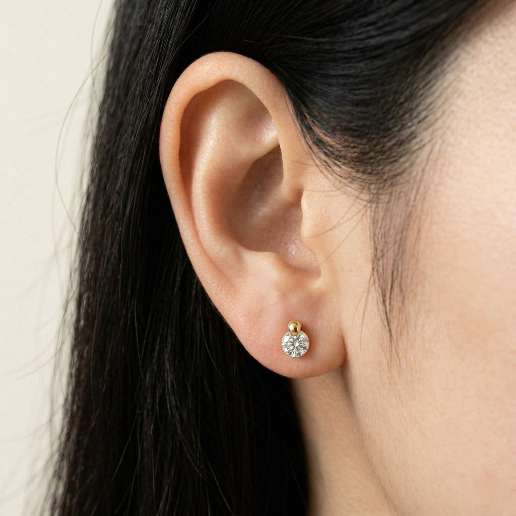 K18 ゴールド スタッドピアス（ダイヤモンド0.30ct）
