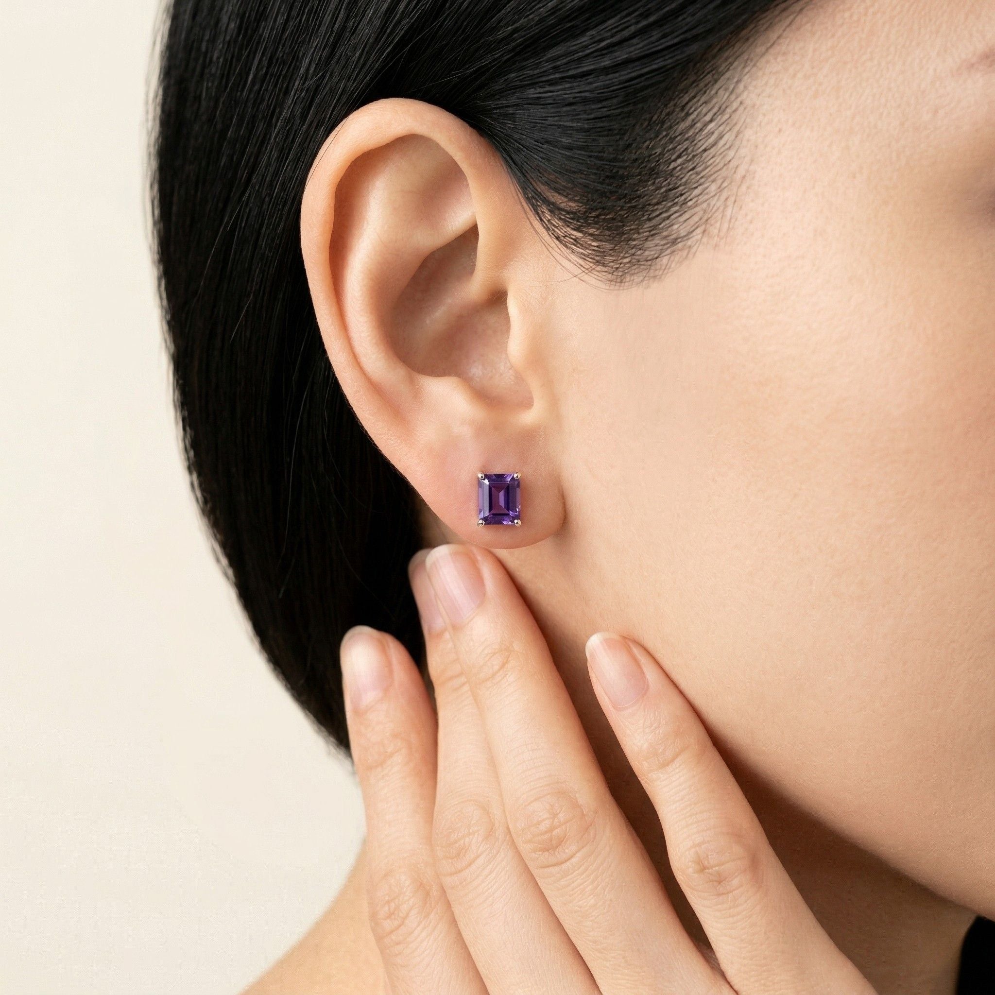 K18 ホワイトゴールド スタッドピアス（アメジスト）