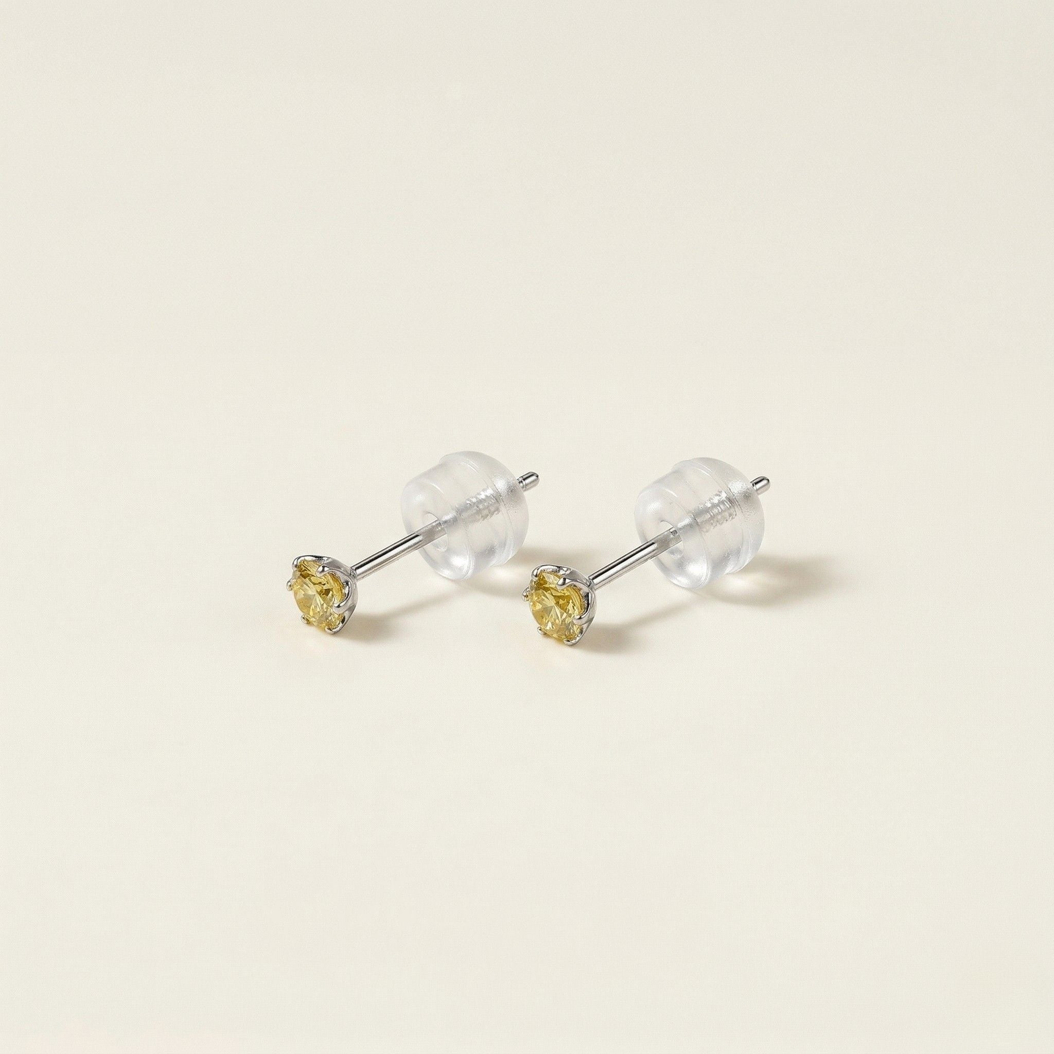 K14 ホワイトゴールド スタッドピアス（キュービックジルコニア）