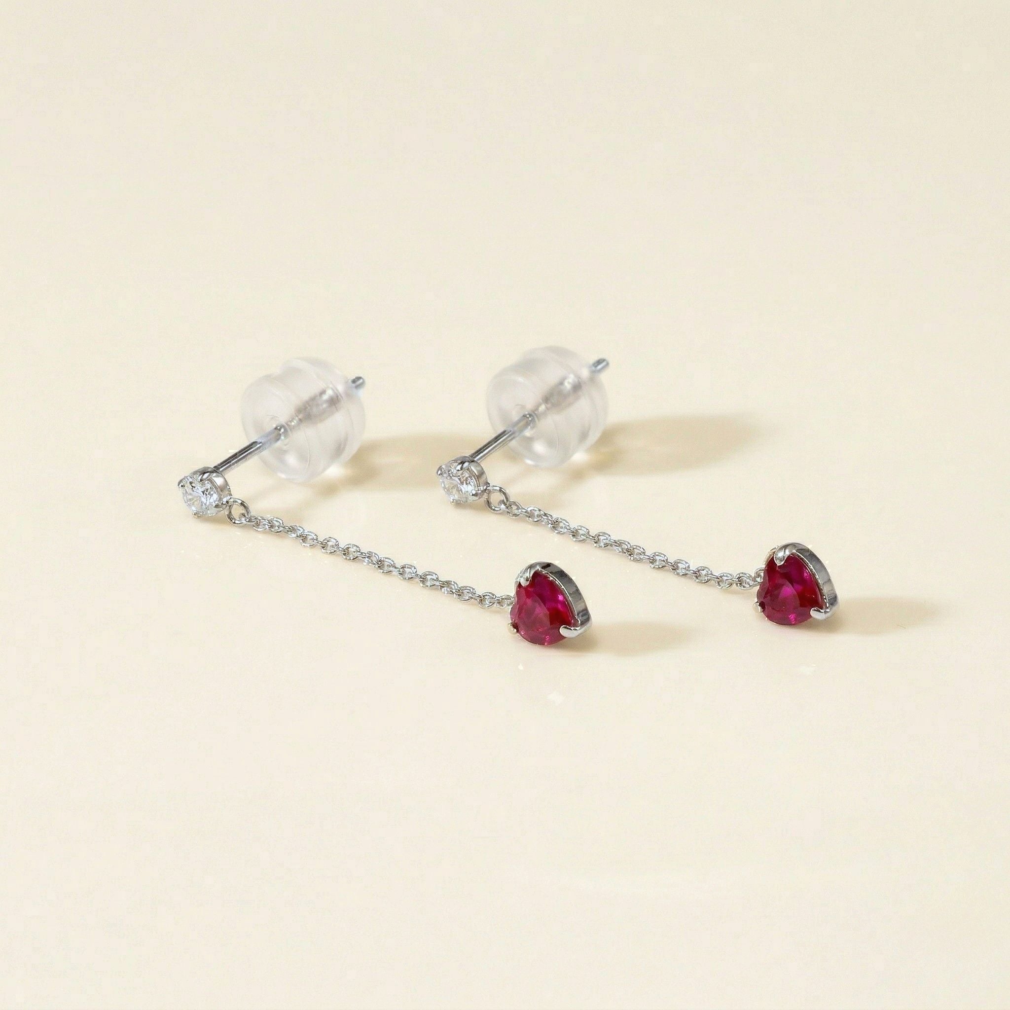 K18 ホワイトゴールド スタッドピアス（ルビー0.40ct｜ダイヤモンド0.06ct）