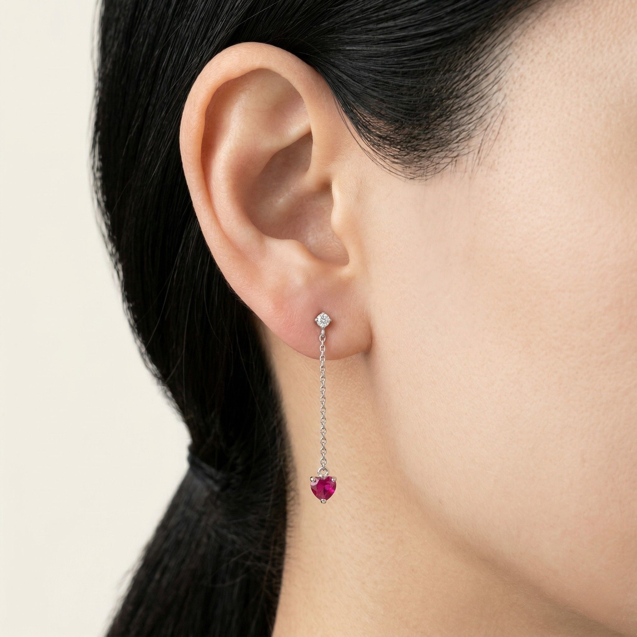 K18 ホワイトゴールド スタッドピアス（ルビー0.40ct｜ダイヤモンド0.06ct）