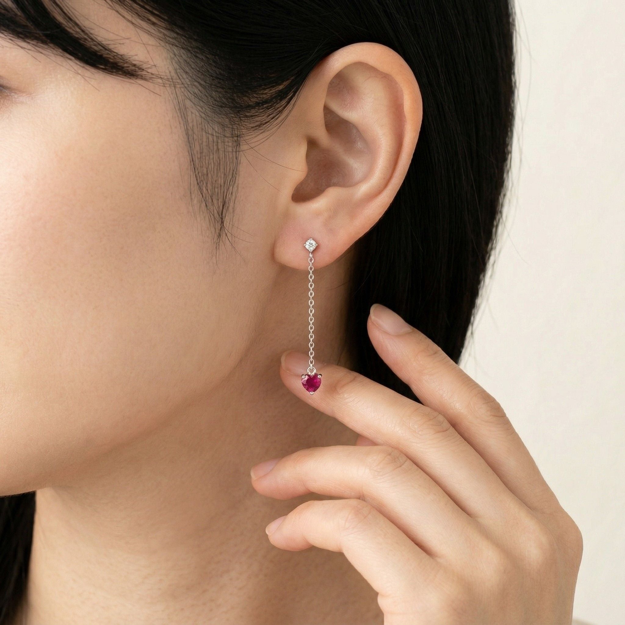 K18 ホワイトゴールド スタッドピアス（ルビー0.40ct｜ダイヤモンド0.06ct）