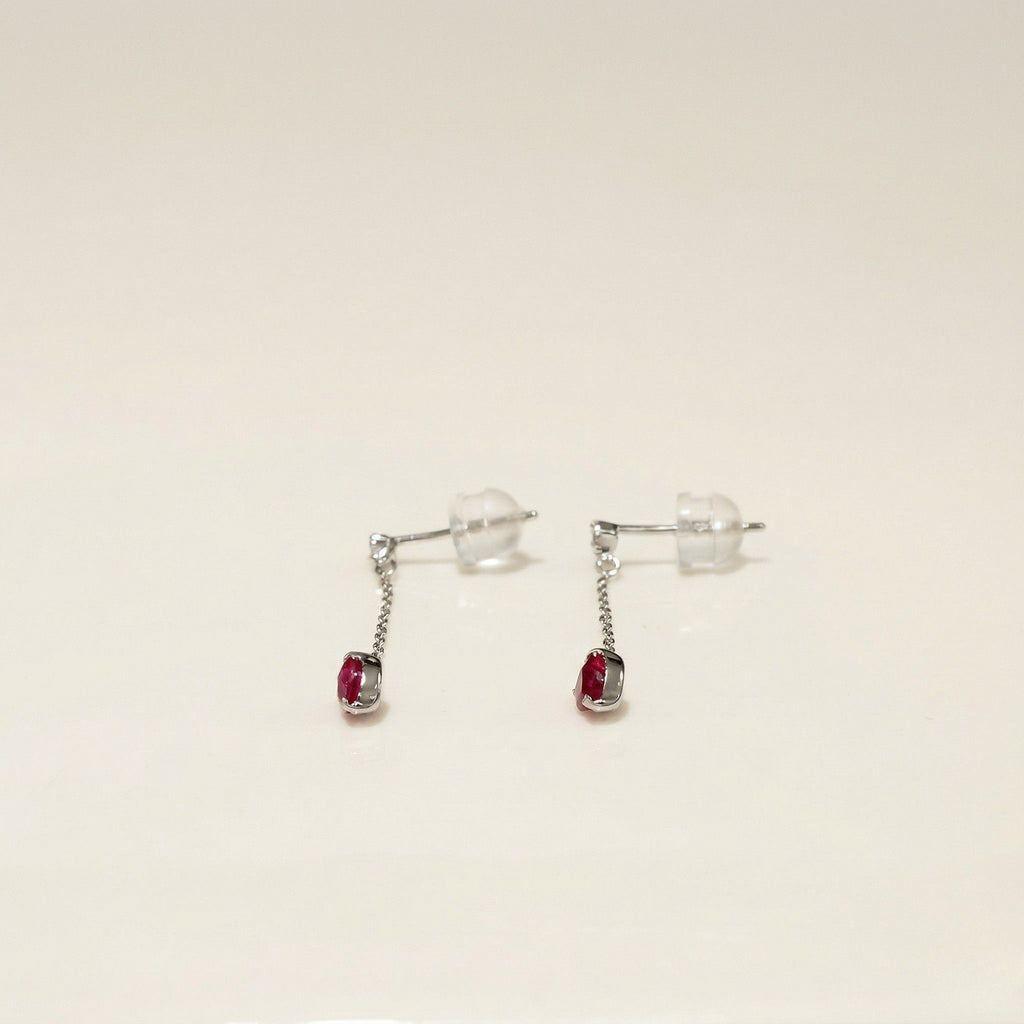 K18 ホワイトゴールド スタッドピアス（ルビー0.40ct｜ダイヤモンド0.06ct）