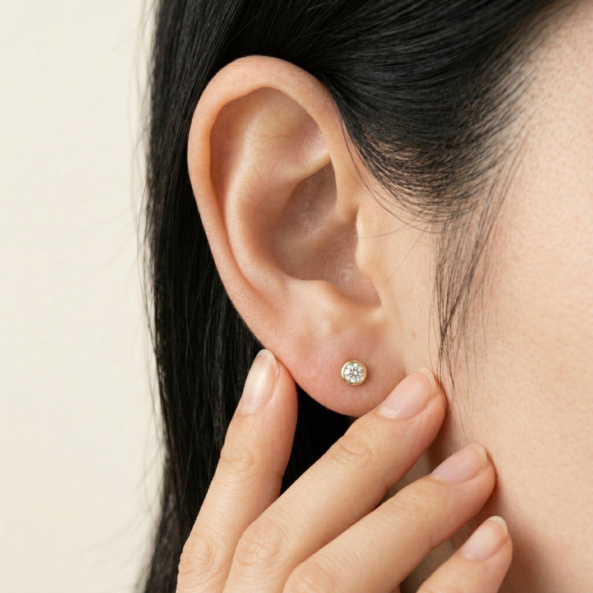 K18 ゴールド スタッドピアス（ダイヤモンド0.10ct）