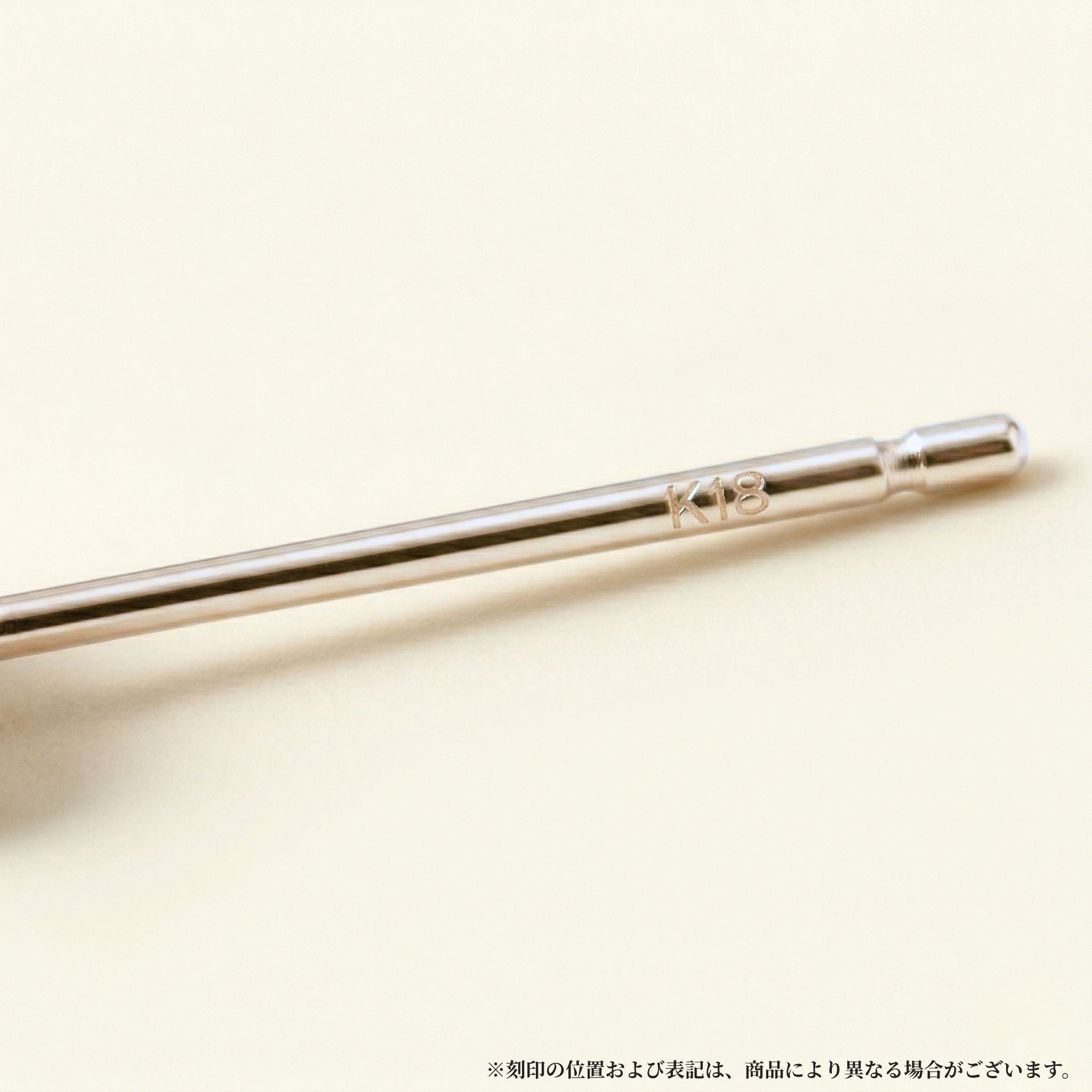 K18 ホワイトゴールド スタッドピアス（ダイヤモンド0.08ct）